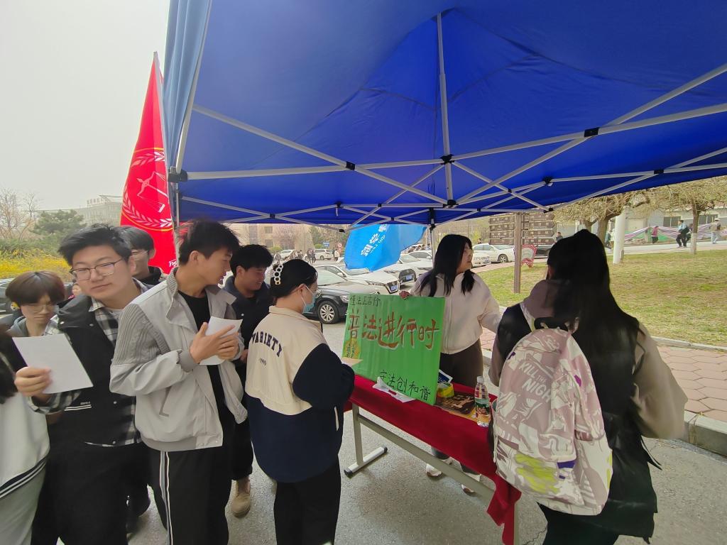 免费观看B站刺激战场2023