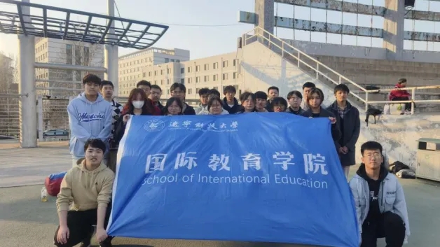 免费观看B站刺激战场2023