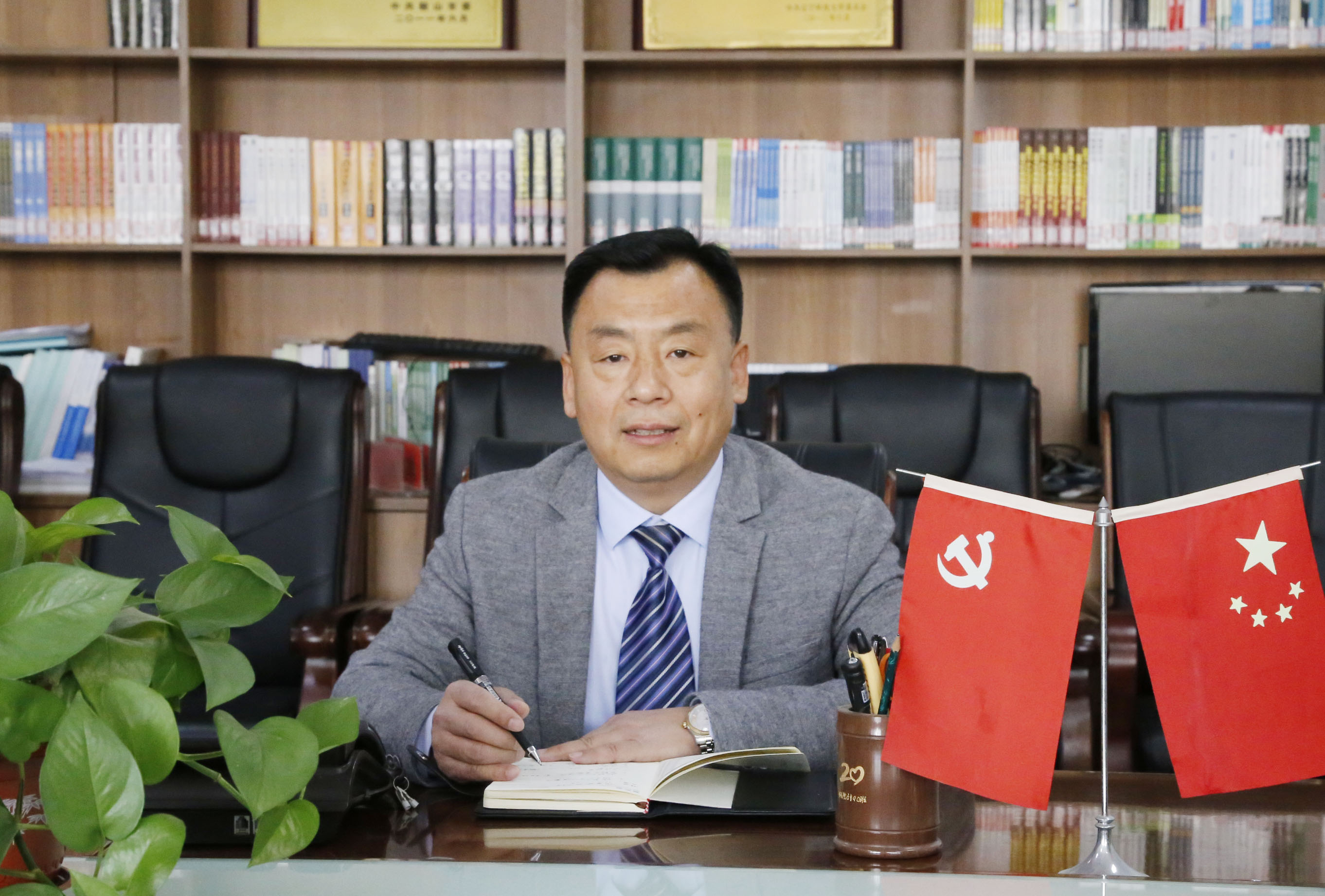 免费观看B站刺激战场2023