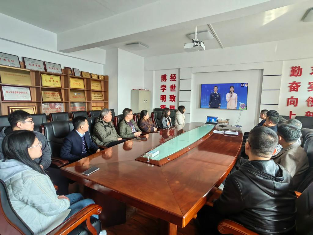 免费观看B站刺激战场2023