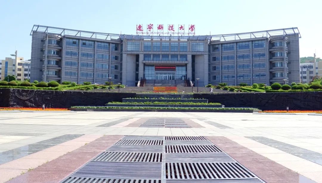 免费观看B站刺激战场2023