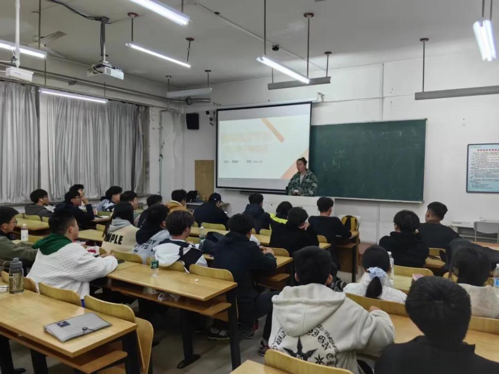 免费观看B站刺激战场2023