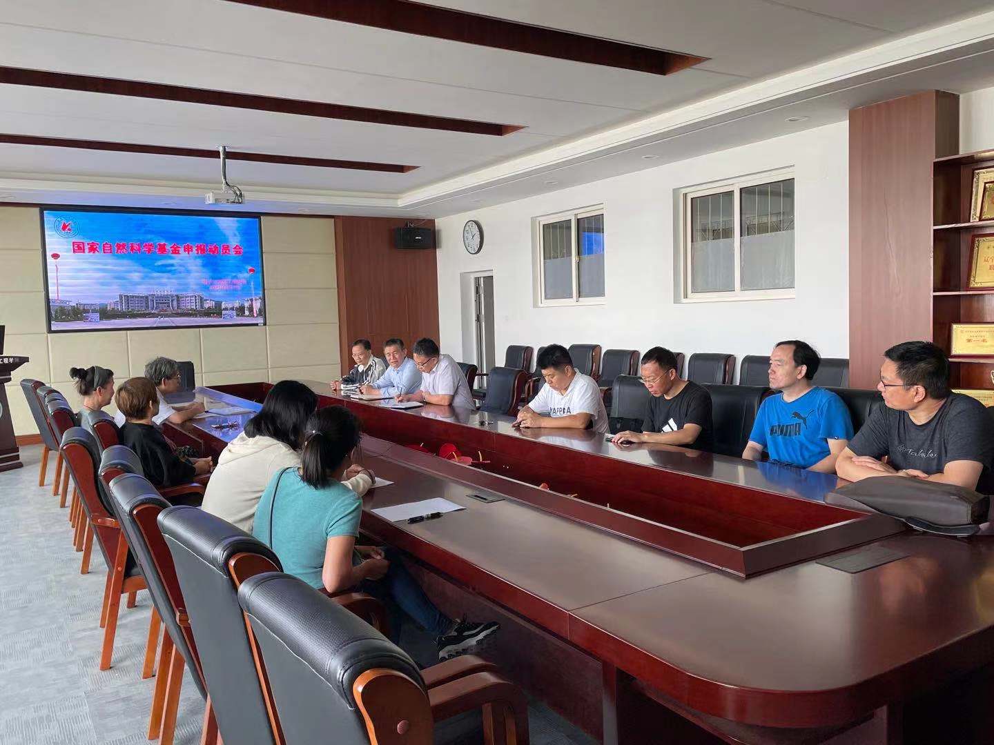 免费观看B站刺激战场2023