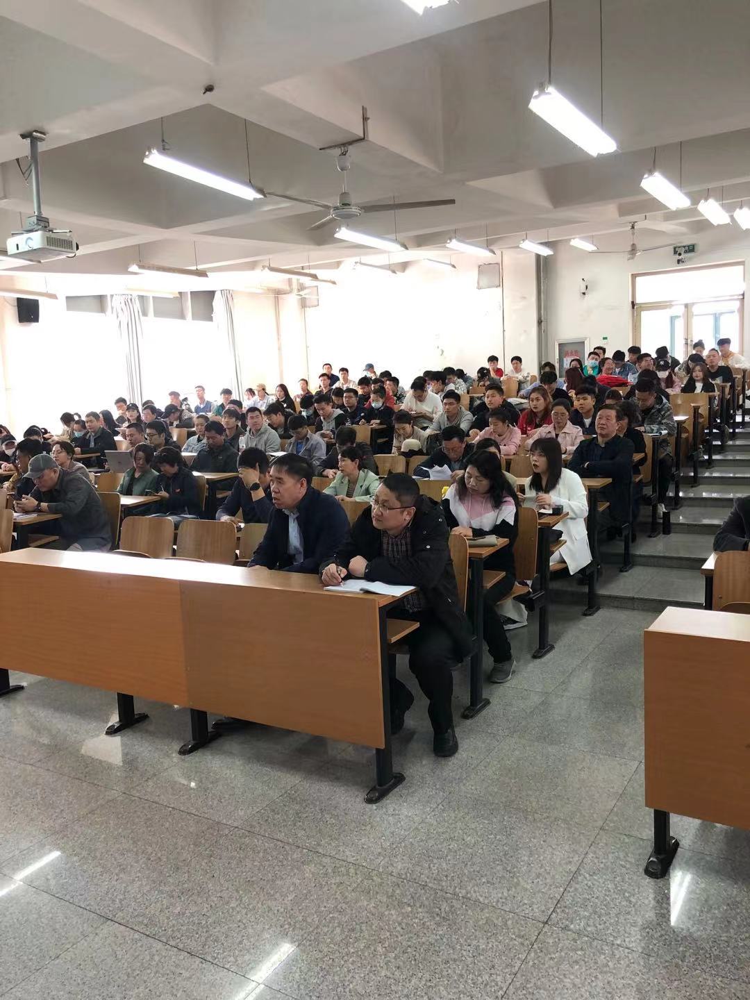 免费观看B站刺激战场2023