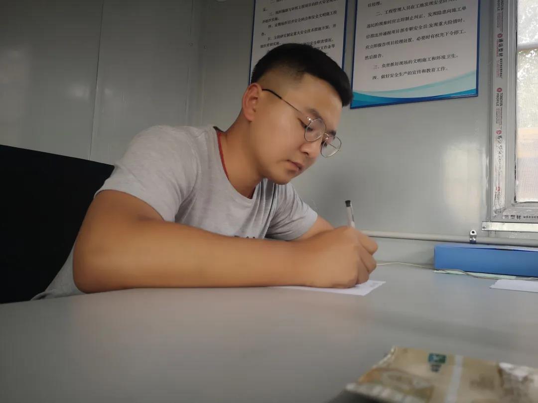 免费观看B站刺激战场2023