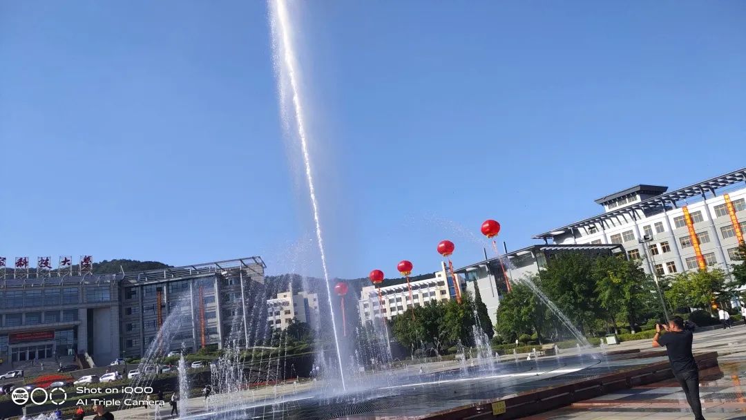 免费观看B站刺激战场2023