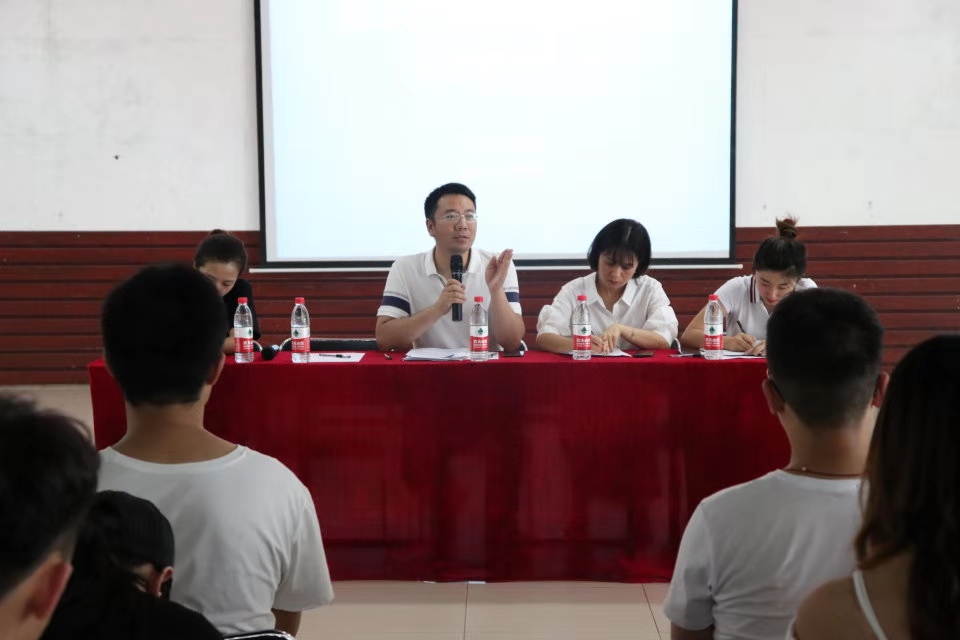 免费观看B站刺激战场2023