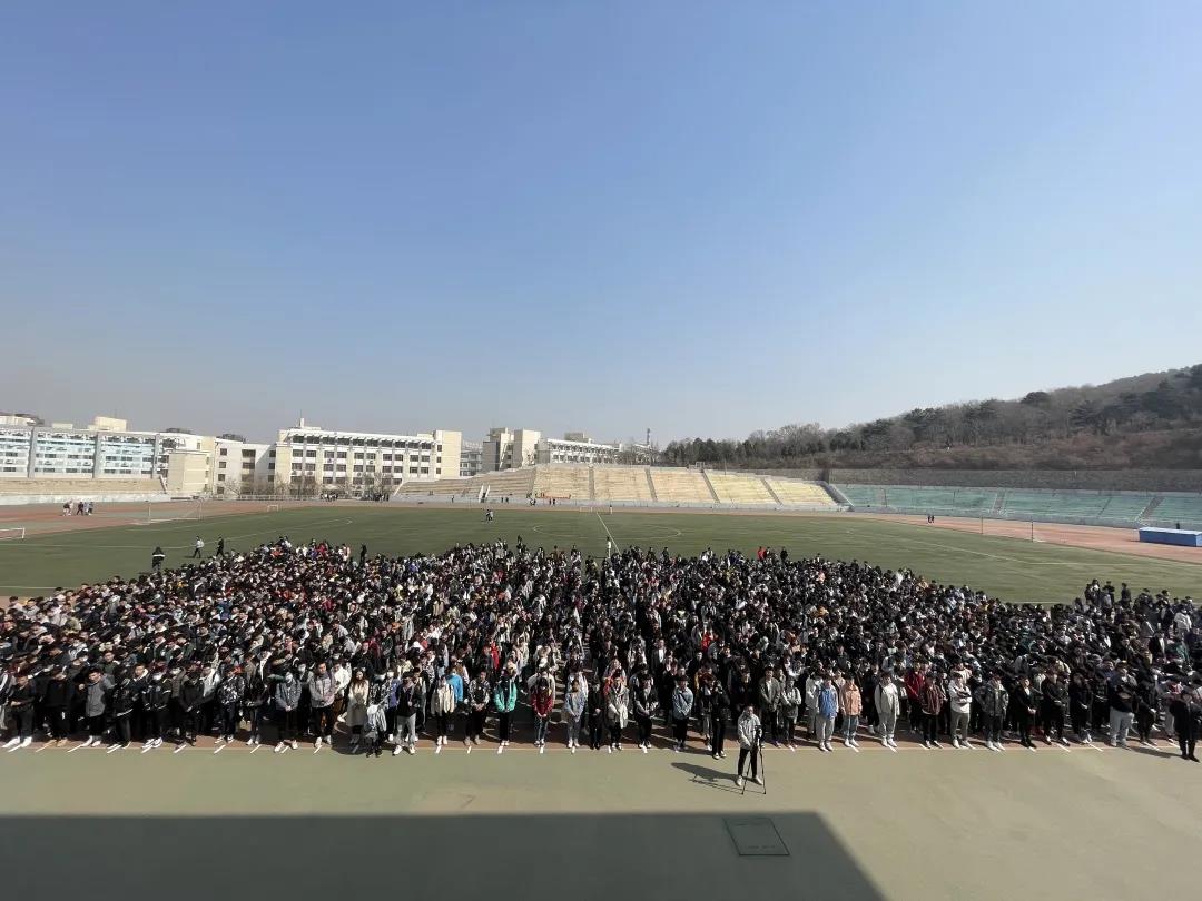 免费观看B站刺激战场2023