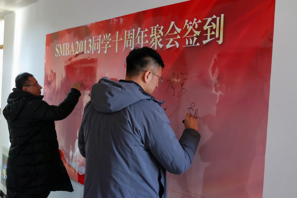 免费观看B站刺激战场2023