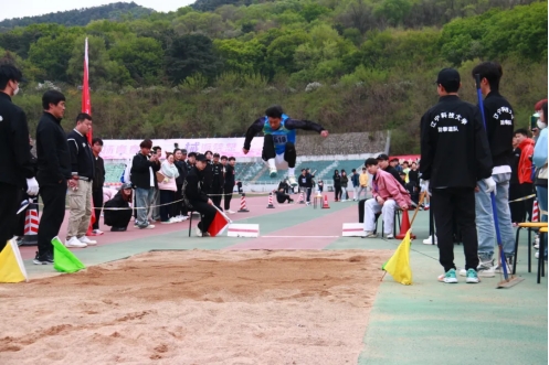 免费观看B站刺激战场2023