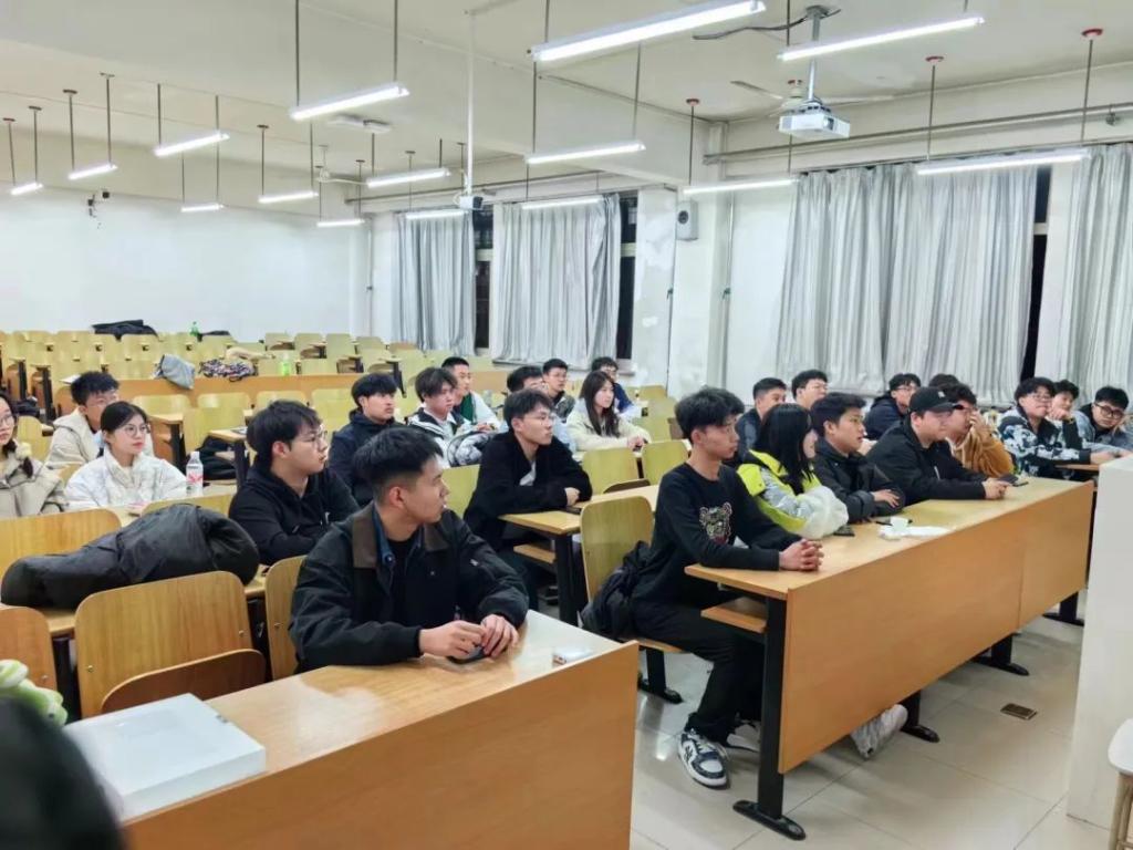 免费观看B站刺激战场2023