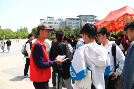 免费观看B站刺激战场2023