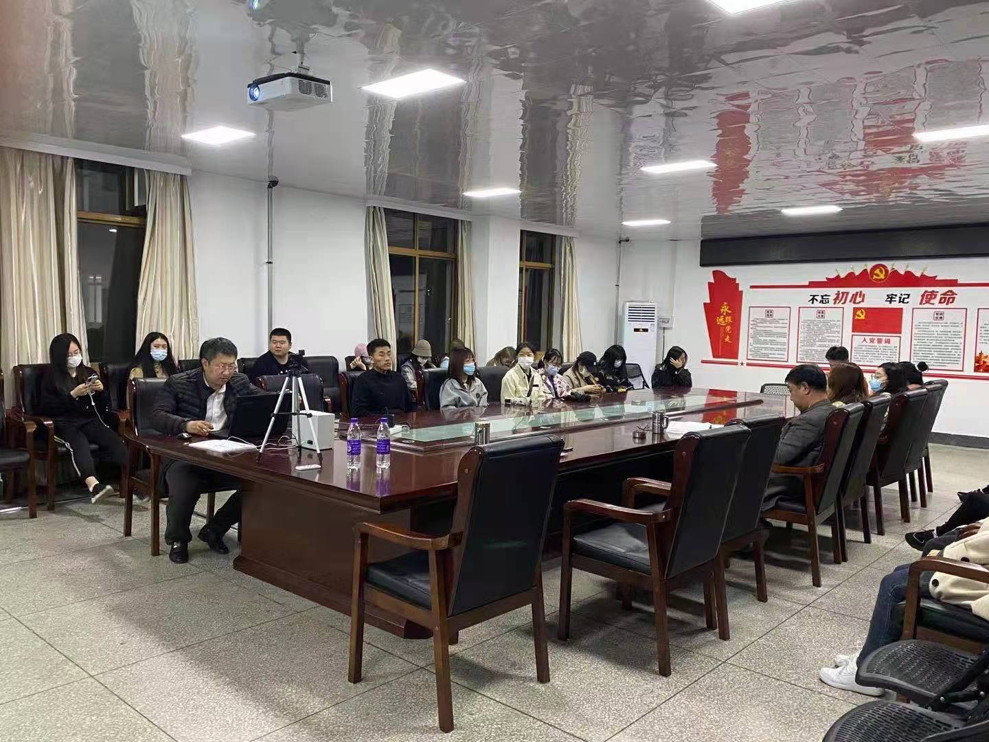 免费观看B站刺激战场2023