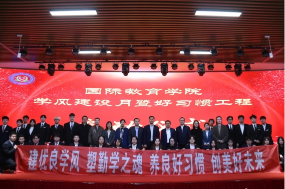 免费观看B站刺激战场2023