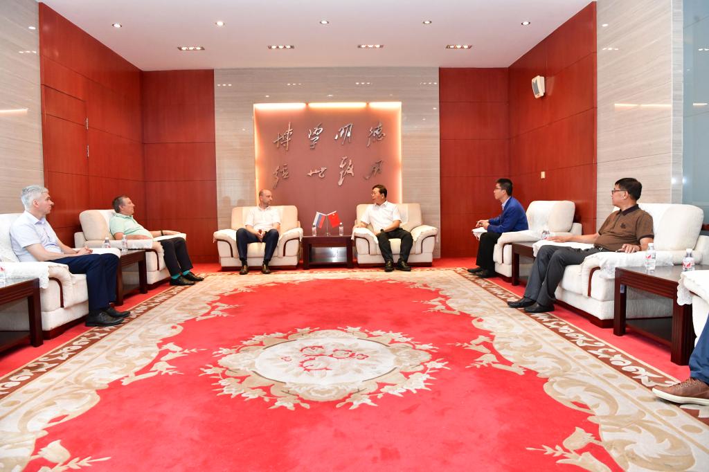 免费观看B站刺激战场2023