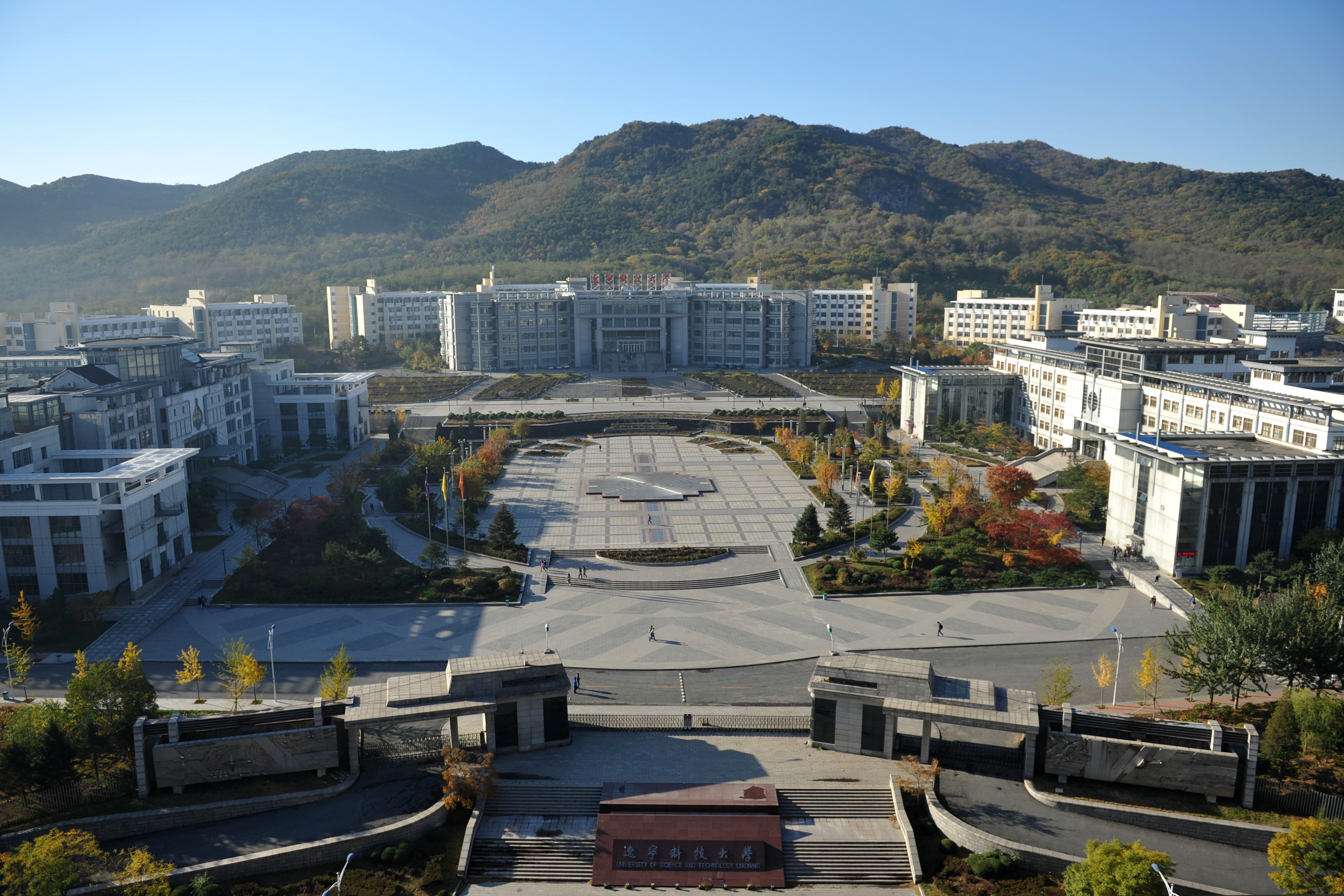 免费观看B站刺激战场2023
